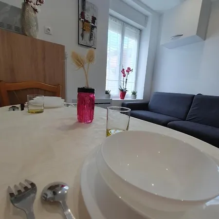 Appart'hotel, Ikimo 5 Entiers A Votre Disposition Au Choix Lejlighed
